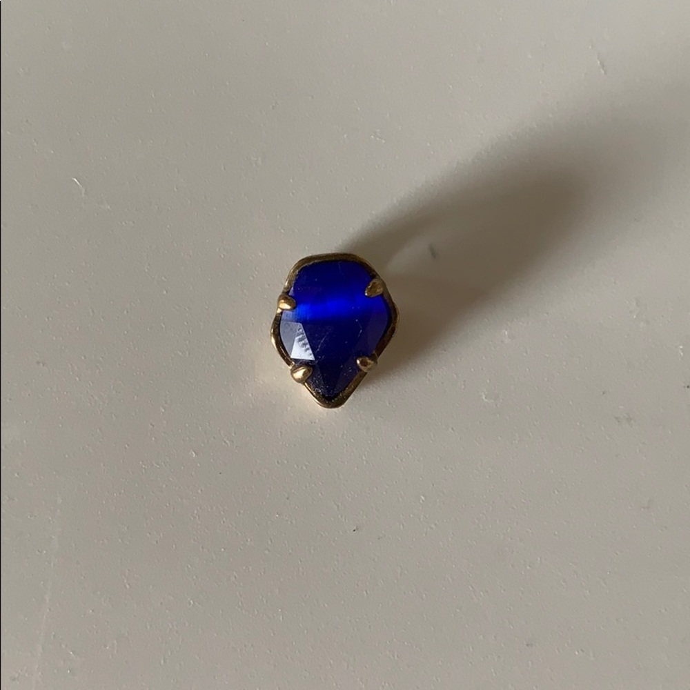 Kendra Scott pendant for necklace